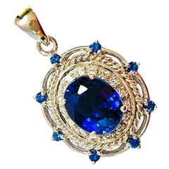 New African IF 5.50 Ct Kashmir Blue & White Sapphire Sterling Pendant