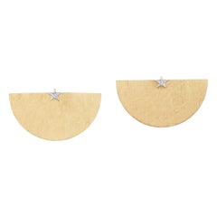 Ora Halbmond-Ohrringe aus 18 Karat Gelbgold mit Seidenoberflche und Diamanten