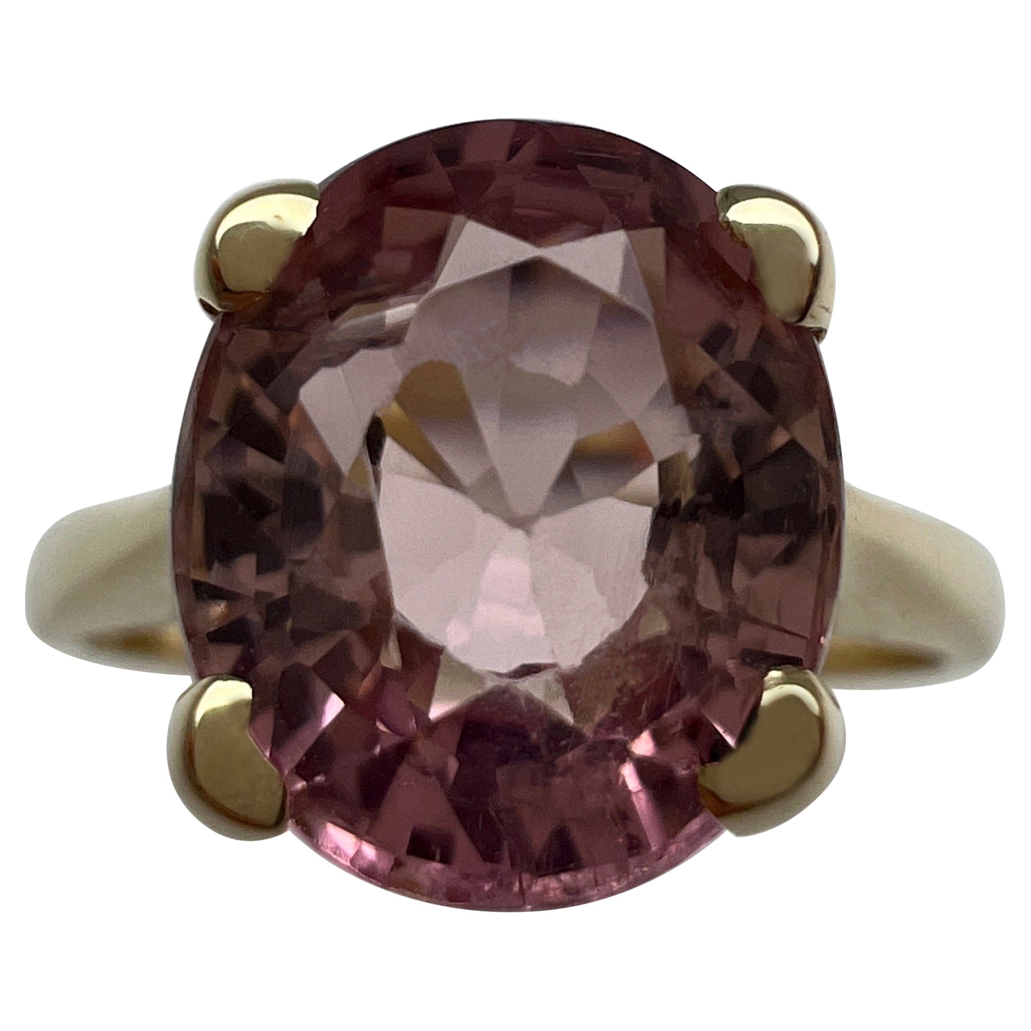 Bague solitaire en or jaune taille ovale rose clair et tourmaline naturelle de 3,11 carats en vente