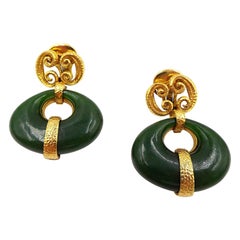 David Webb Boucles d'oreilles « Door Knocker » en or jaune 18 carats et jade