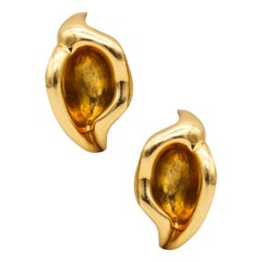 Tiffany & Co. 1980 by Elsa Peretti Sculptural Calla Lily Earrings in 18kt Gold