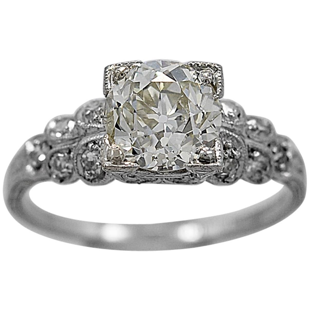 Art Deco 1.35 Carat Diamond Platinum Engagement Ring