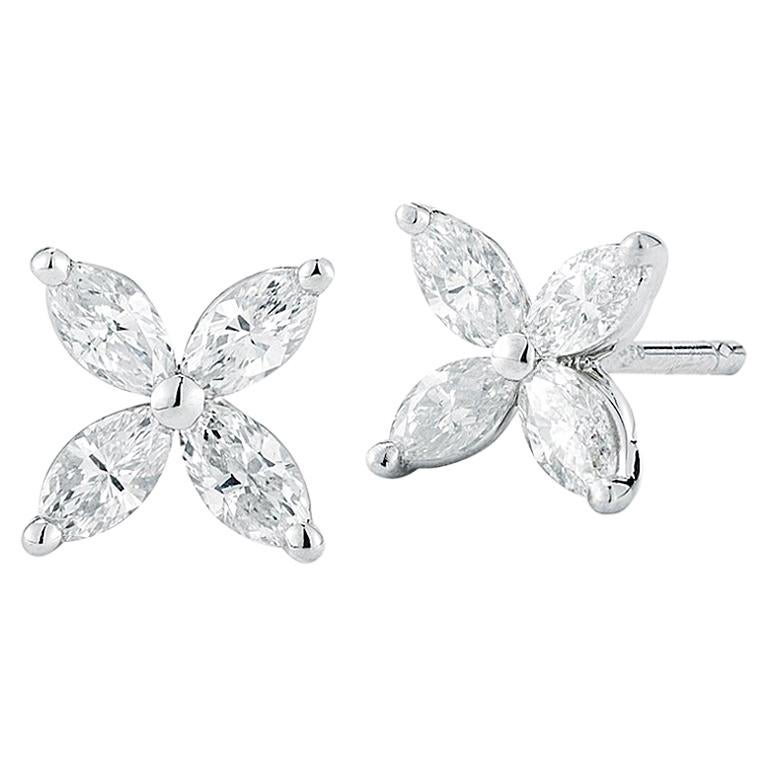 Rachel Koen Clous d'oreilles fleurs en or blanc 18 carats avec diamants taille marquise de 0,80 carat en vente