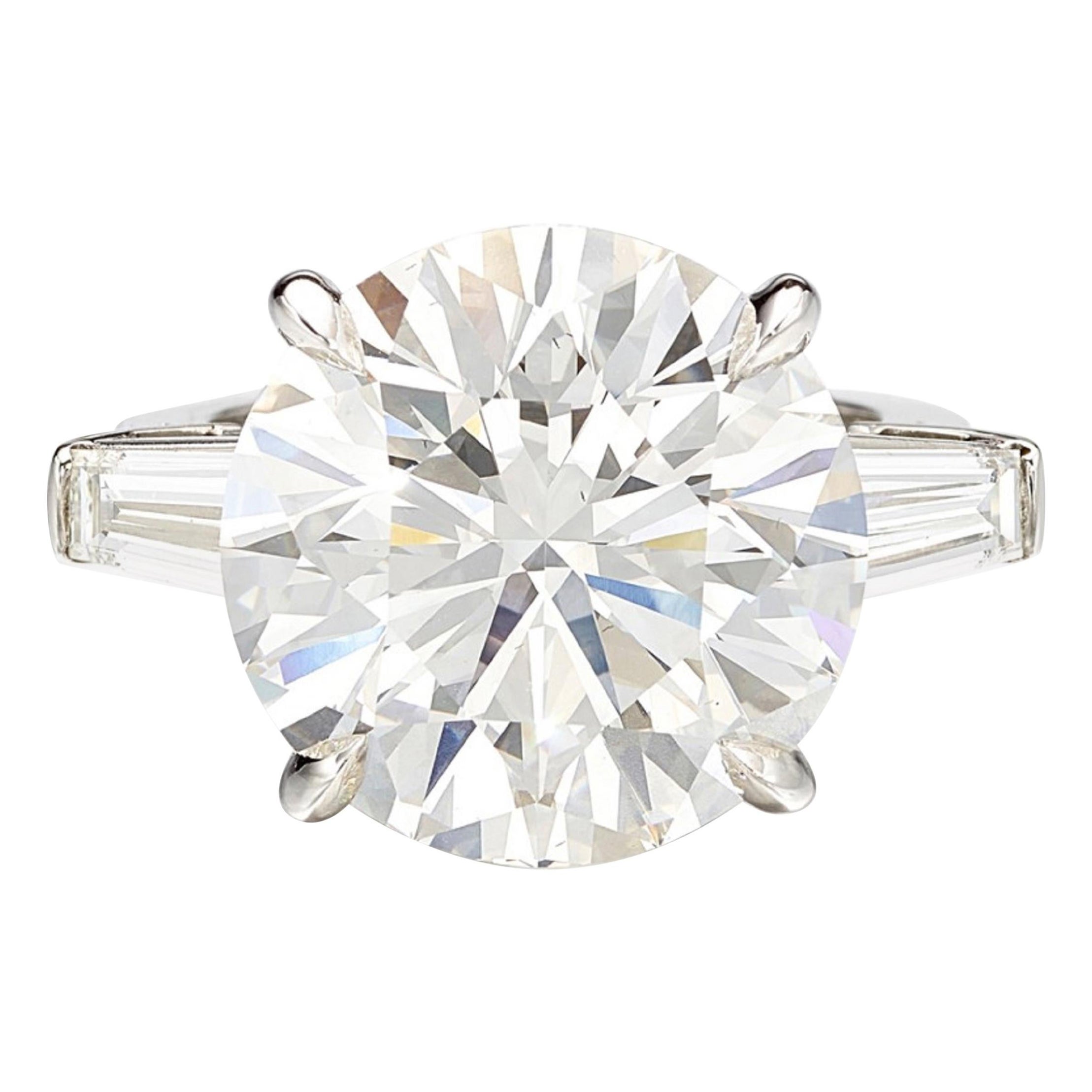 Bague en platine avec diamants ronds de 4,67 carats certifis EGL, triple taille excellente en vente