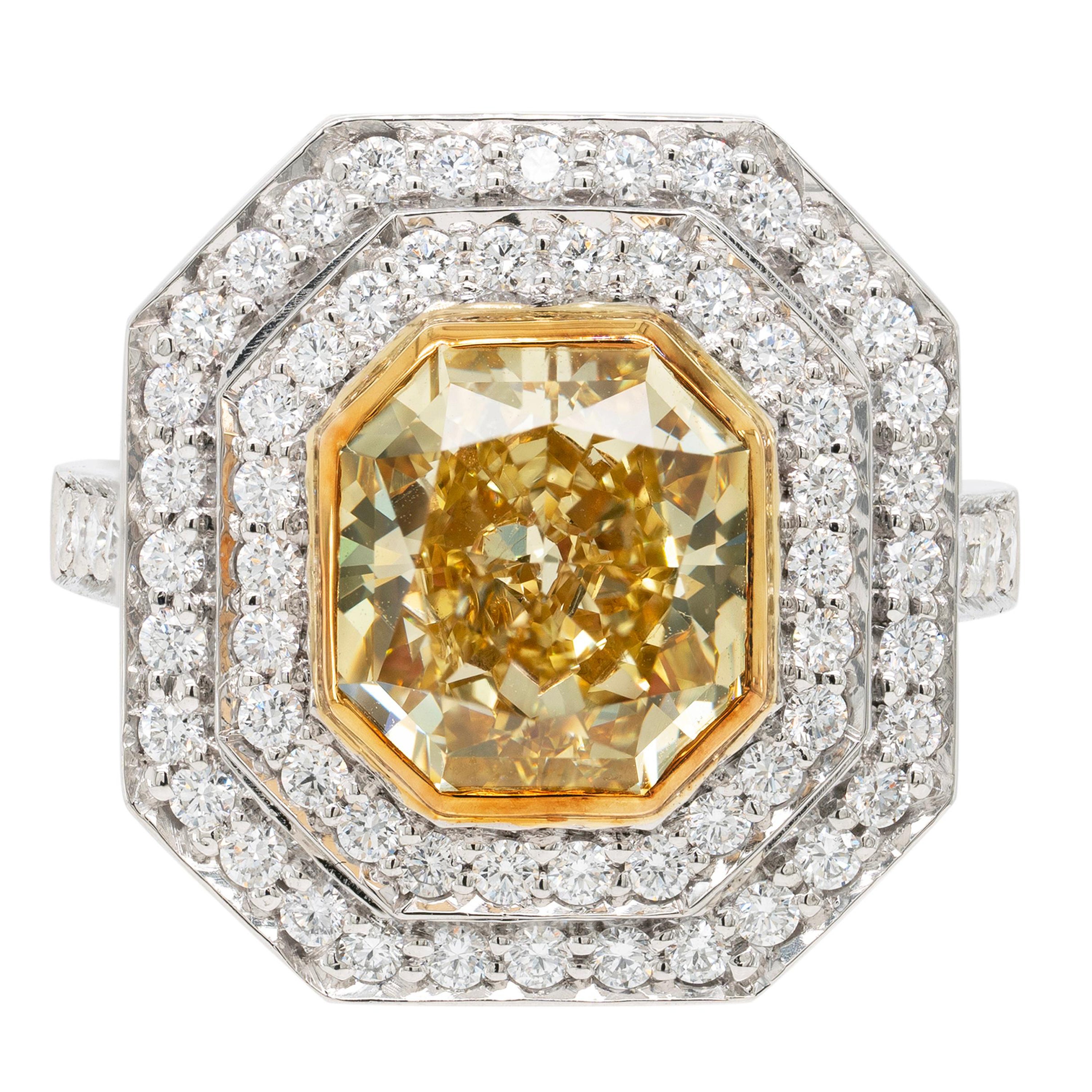 Achteckiger Doppel Halo-Cluster-Ring mit gelben und weißen Diamanten aus 18 Karat Gold und Platin