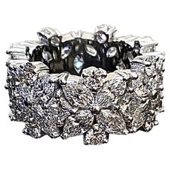 Handgefertigter Platin 7,90 Karat. Eternity-Ring mit rundem Prinzessinnenschliff und Marquise-Diamant