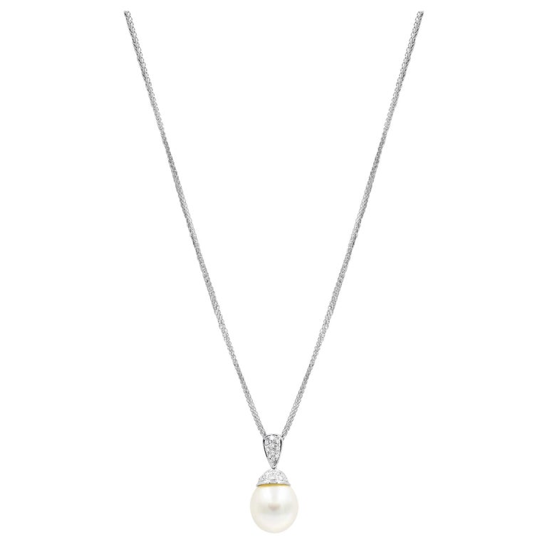 Estate Diamond and Pearl Necklace 18K White Gold For Sale at 1stDibs
