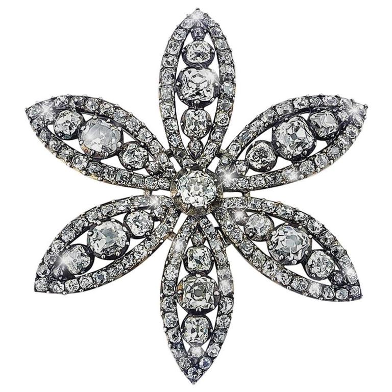 18th Century Diamond Flower Brooch For Sale