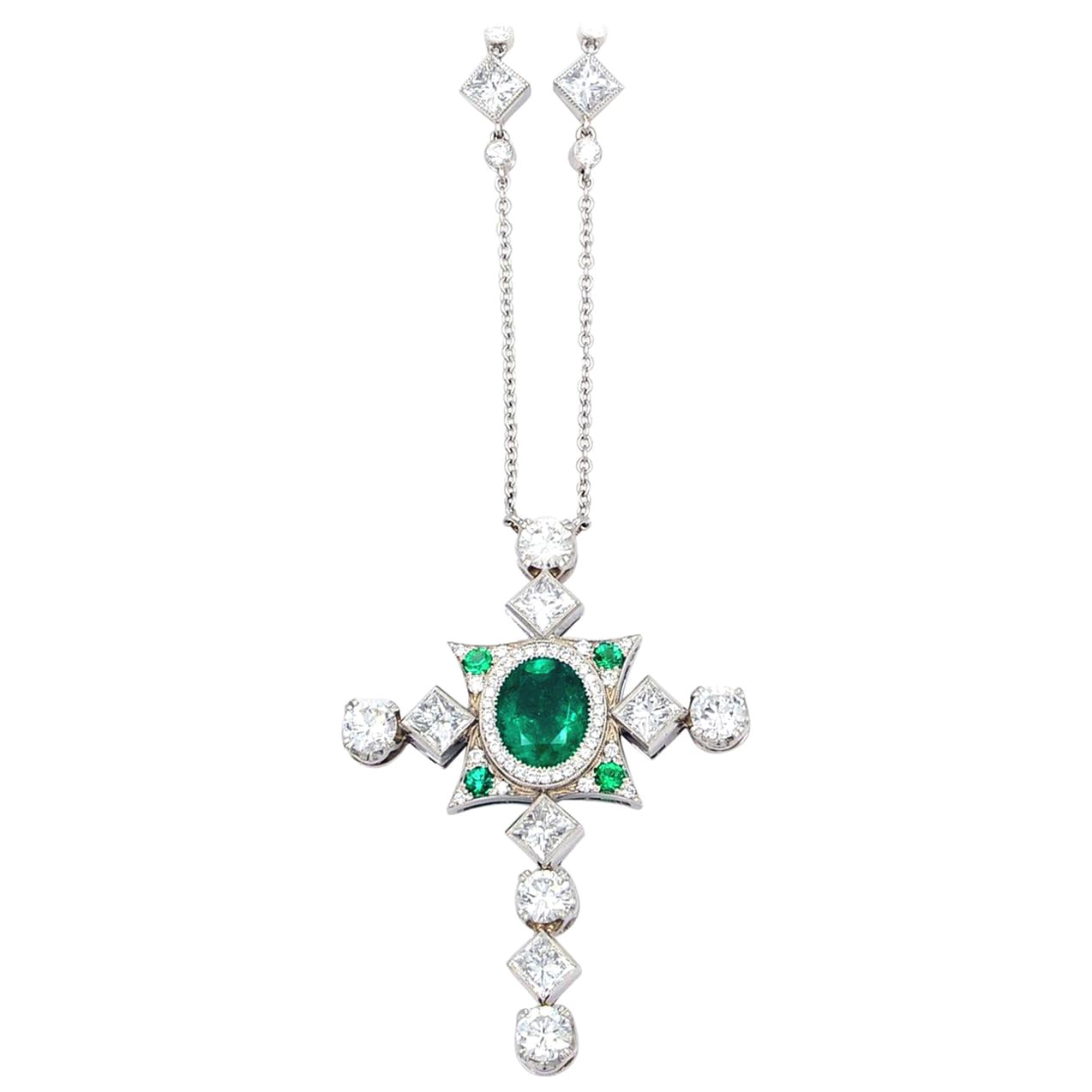 Rachel Koen Green Colombian Emerald Diamond Cross Pendant Necklace Platinum For Sale