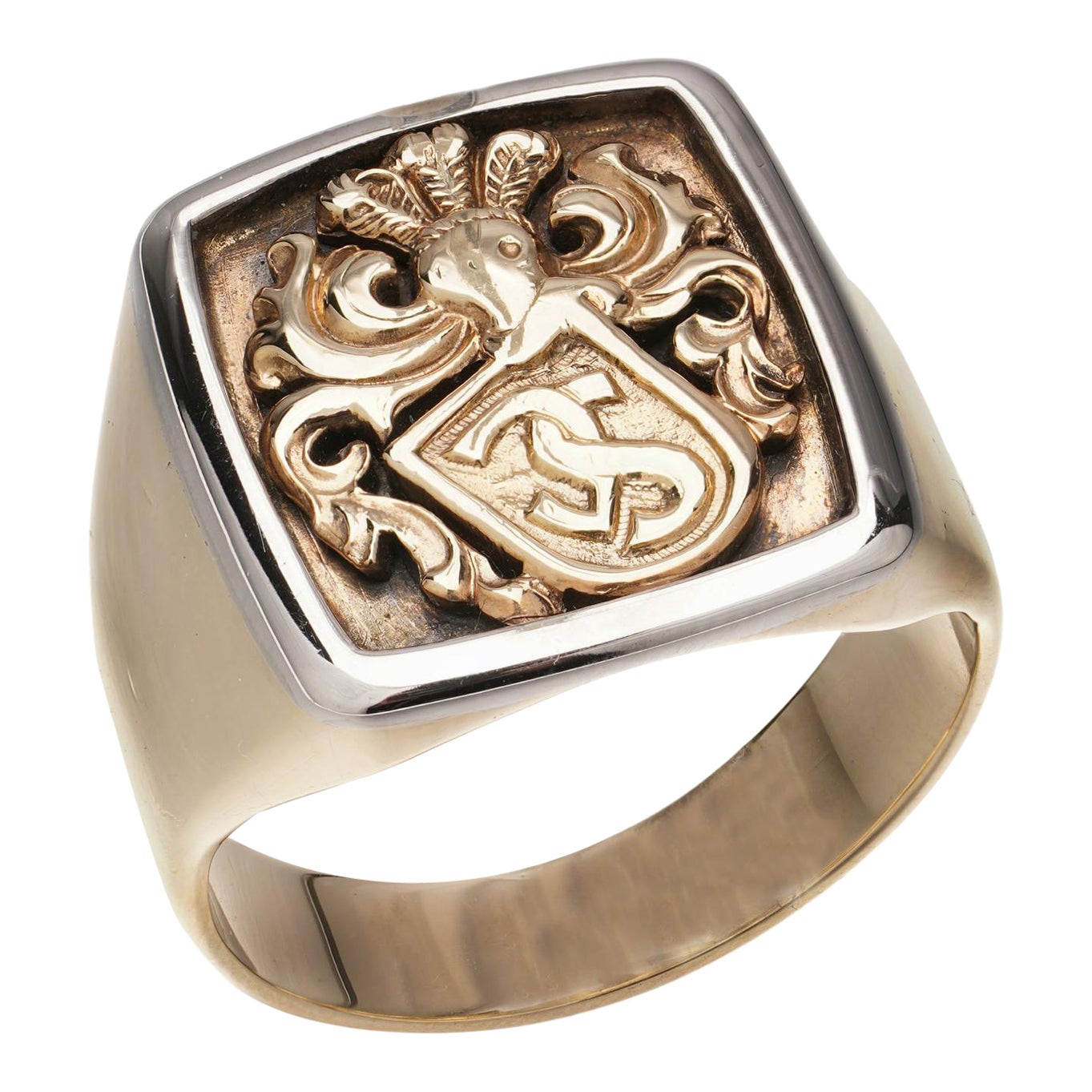Vintage 9kt. Yellow and white gold  Signet Ring with Coat of Arms For Sale