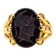 Art Nouveau Style Handcrafted Carved Onyx Yellow Gold Cocktail Ring