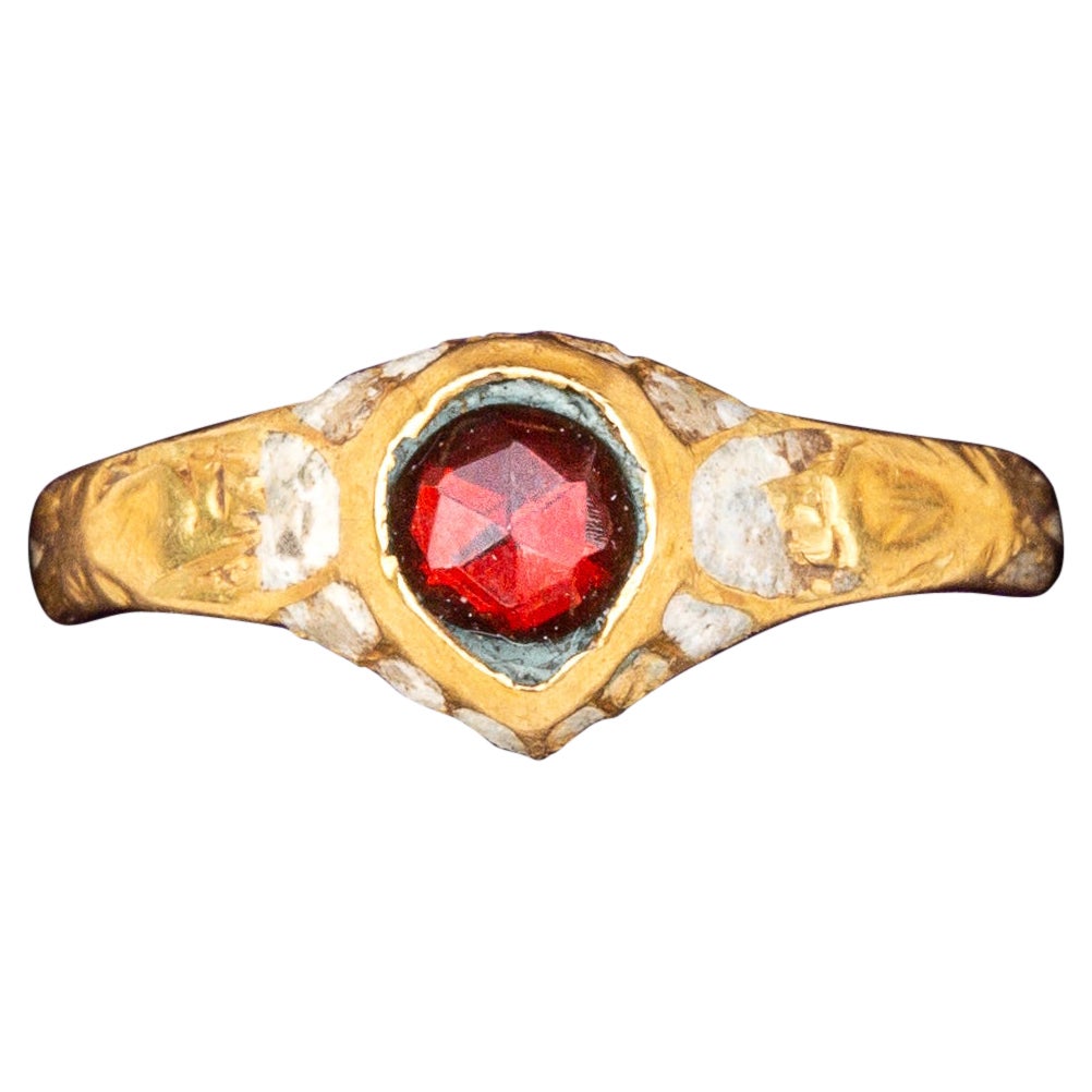 Renaissance Early 17th Century Enamelled 22K Gold Rose Cut Garnet Ring For Sale