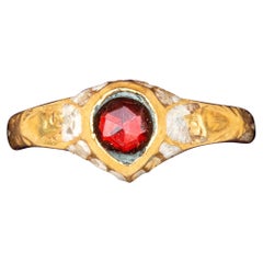 Antique Renaissance Early 17th Century Enamelled 22K Gold Rose Cut Garnet Ring