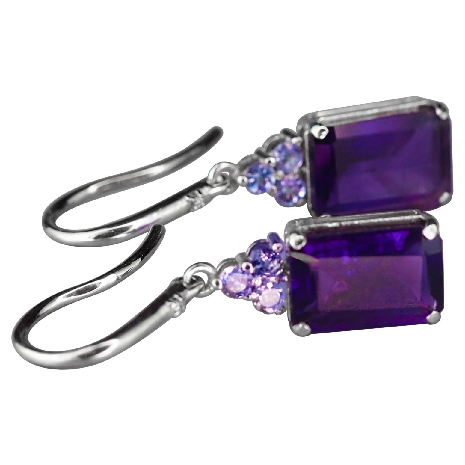 14 Kt White Gold Earrings with Amethysts, Tanzanites and Diamonds For Sale