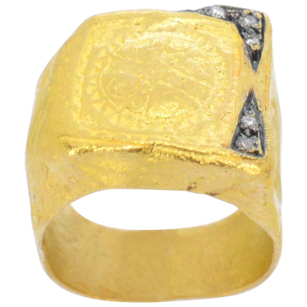 Handgefertigter Ring mit Diamanten im Angebot