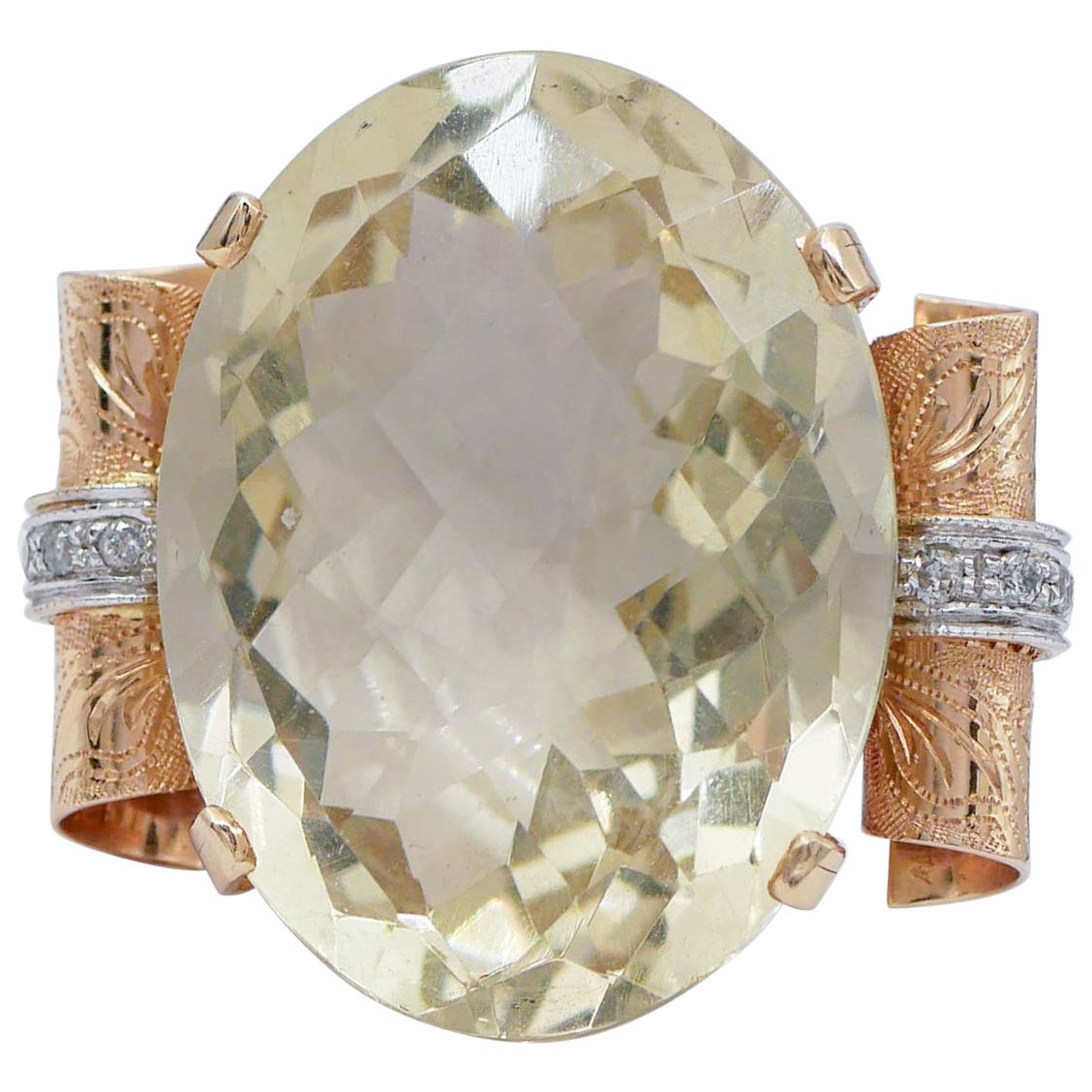Anello Retrò con topazio, diamanti, oro rosa e bianco 14 carati in vendita