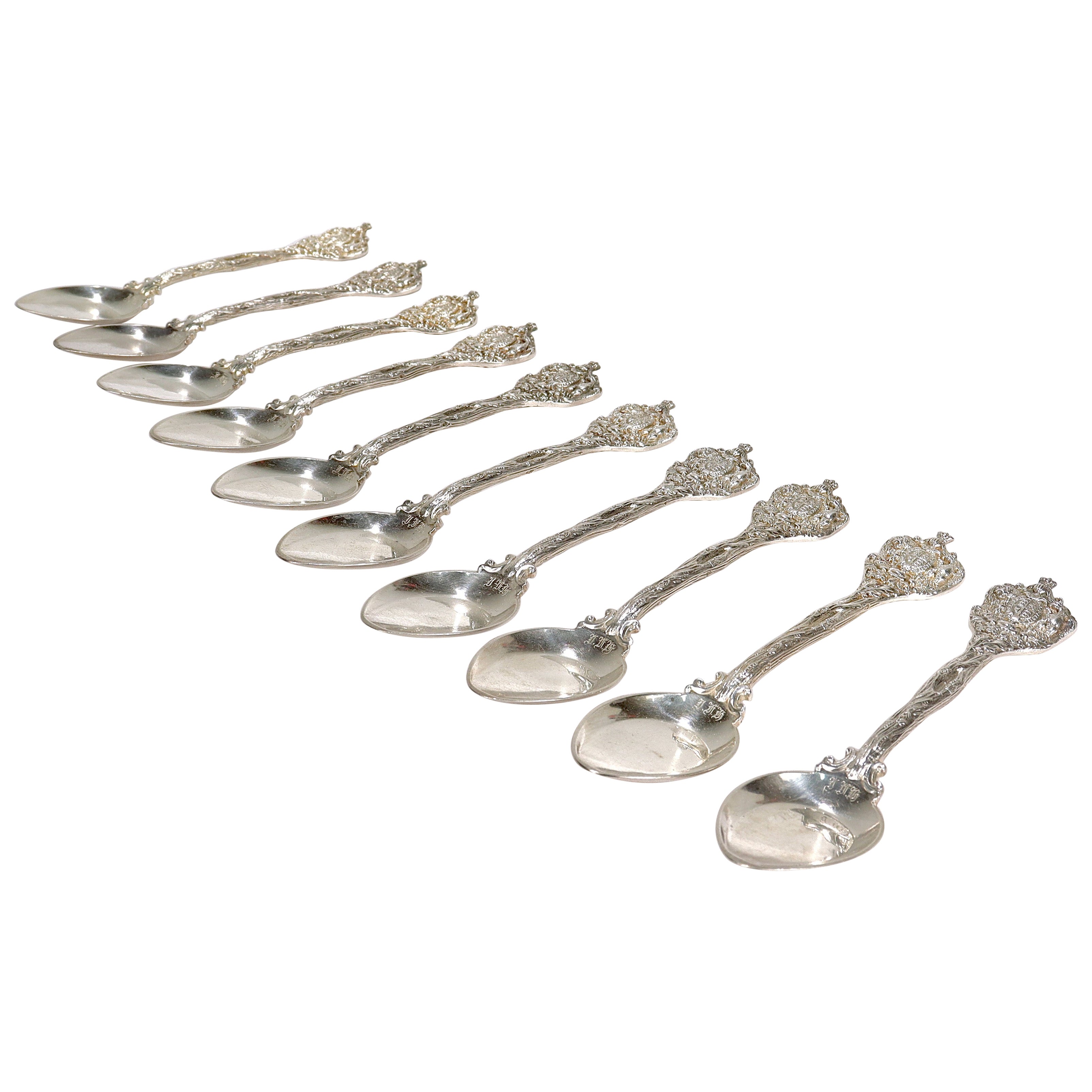 Set of 10 19th Century Elkington & Co. Silver Plate Dessert Spoons or Shovels For Sale