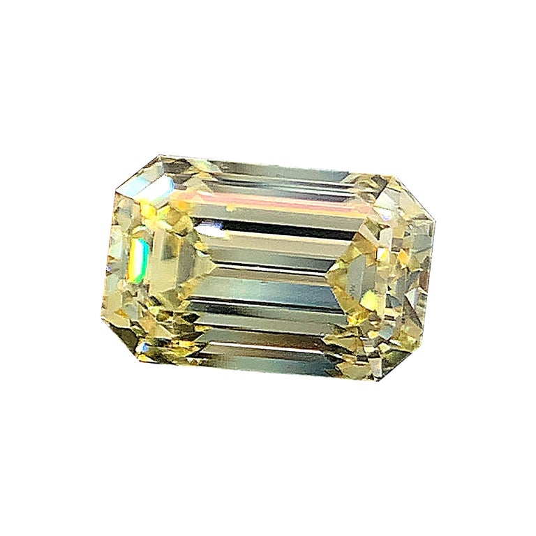 GIA 1.04ct Certificated Natural Fancy Yellow Internally Flawless, Loose Sale at