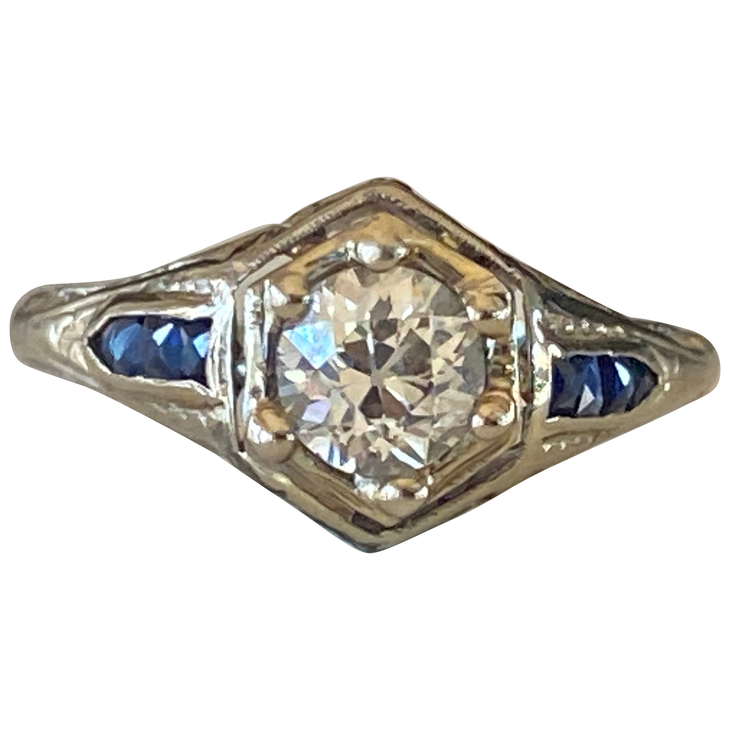 Art Deco Belais Diamond and Sapphire Filigree Ring For Sale