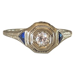 Vintage Art Deco Diamond and Sapphire Filigree Ring