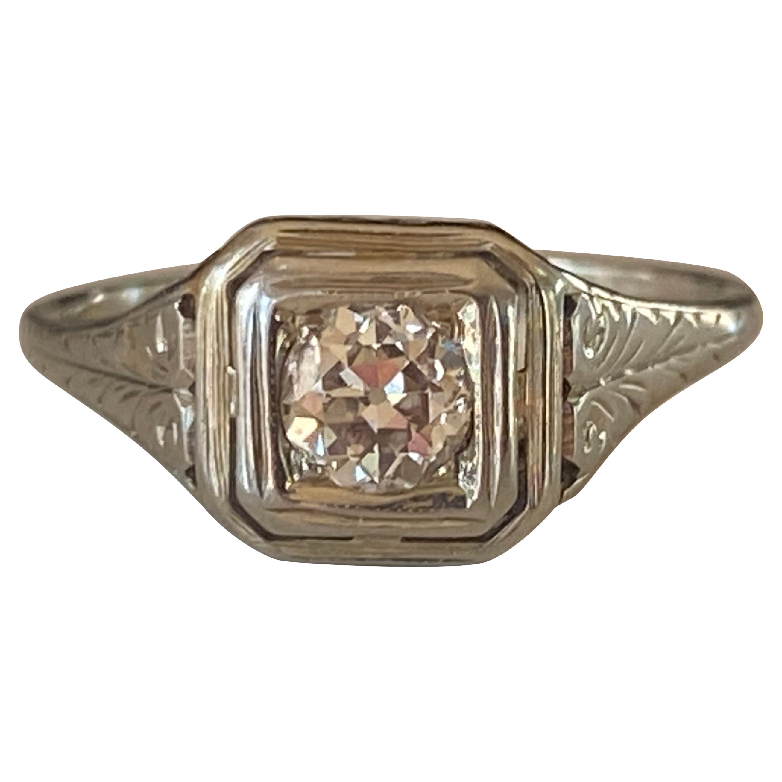 Art Deco Diamond and Filigree Solitaire Ring For Sale