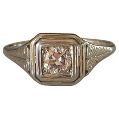 Retro Art Deco Diamond and Filigree Solitaire Ring