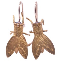 C1867 Gold toned Realistic Fly Earrings w/ Diamond Registry Mark 