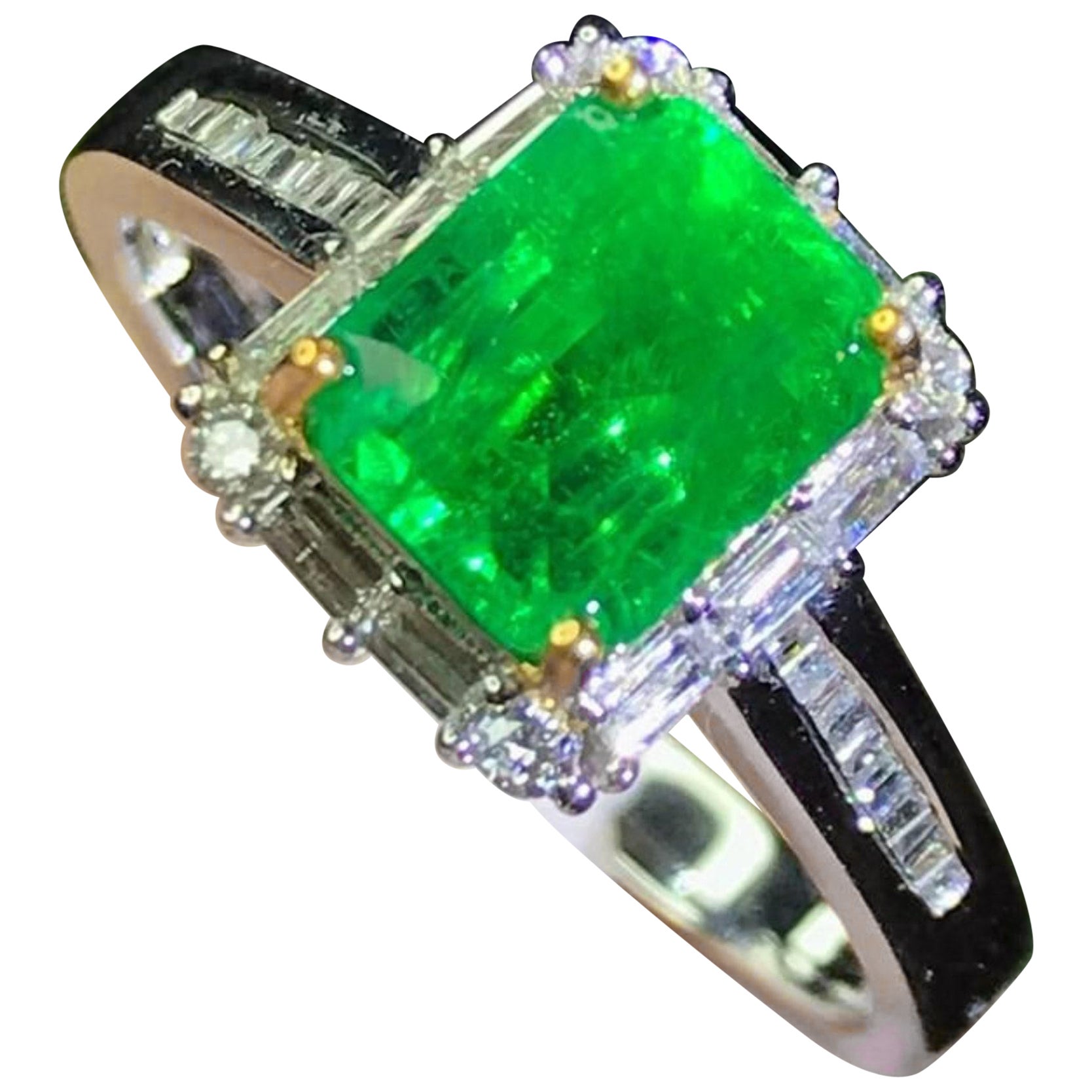Emerald and 18k Gold Ring at 1stDibs 18k gold emerald ring