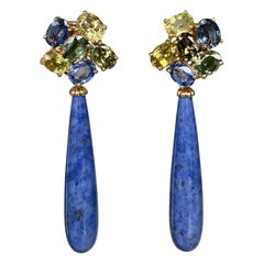 Boucles d'oreilles pendantes en or jaune 18 carats, saphir, chrysobéryl et quartz bleu dumortierite