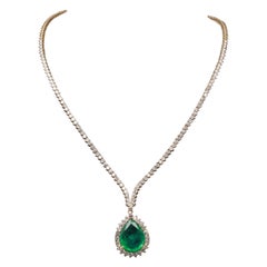 18K Gold Natural Emerald Pendant Necklace, Vintage Halo 