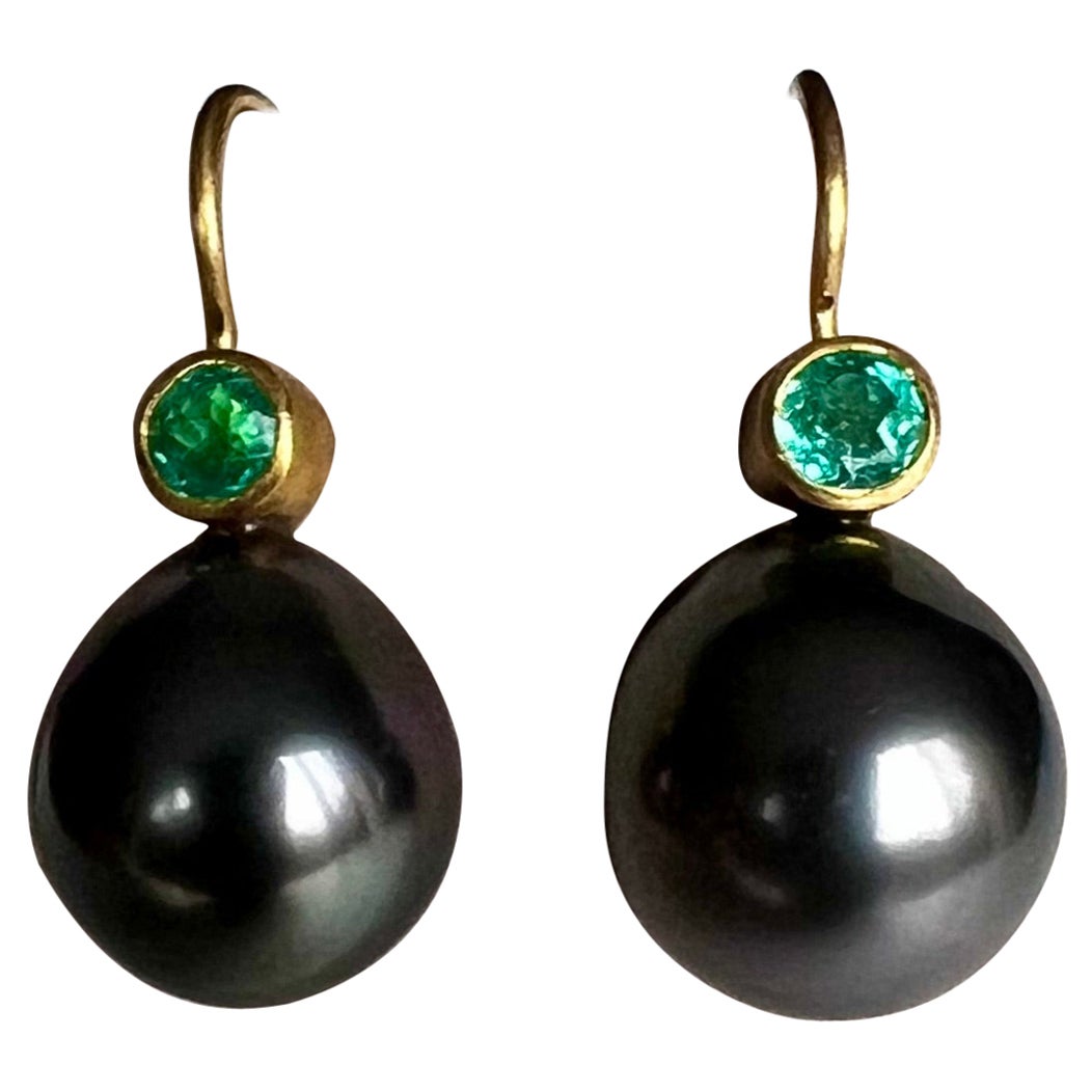 South Sea Grey Pearls and Emerald Earrings 22 Karat Gold For Sale