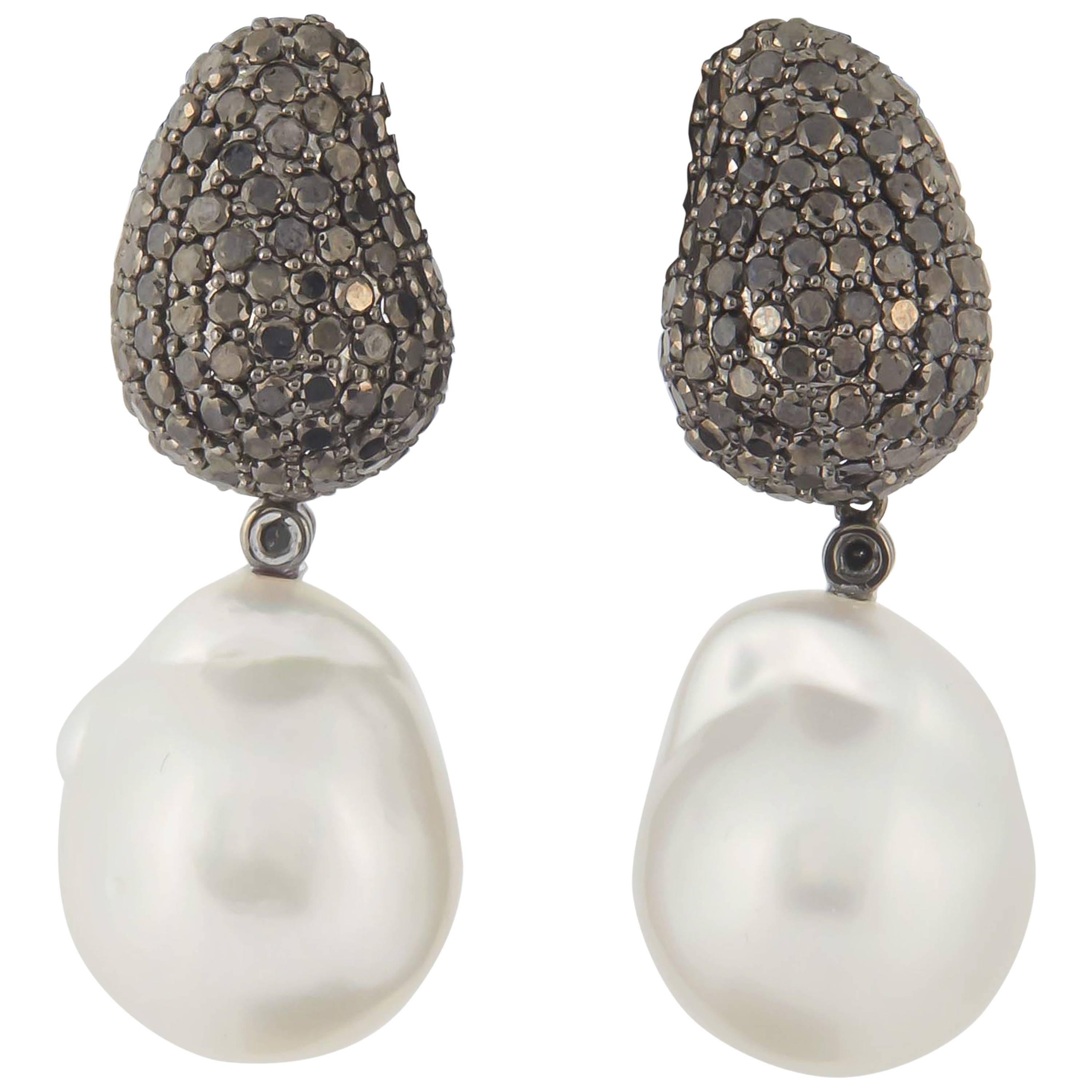 Day & Night South Sea Pearl Black Diamond Drop Earrings 3.10 Carats 18K Gold  For Sale