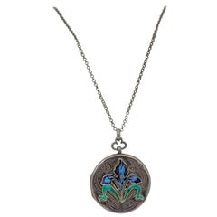 Collier médaillon Art Nouveau ancien fleur d'Iris en émail et argent sterling AML