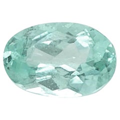 Pierre de forme ovale en tourmaline paraiba naturelle de 0,46 carat certifiée par le GIA