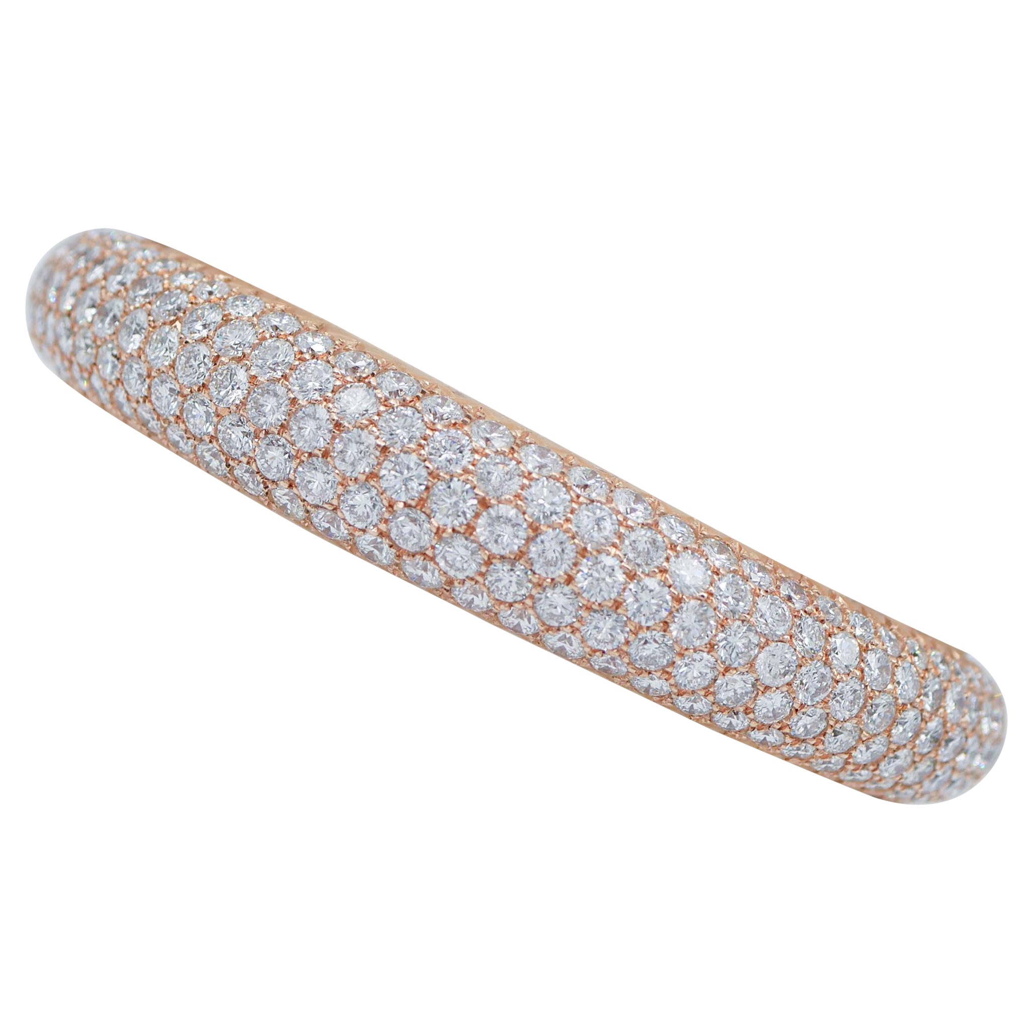 Armband mit Klappverschluss aus 18 Karat Roségold mit weißen Diamanten im Angebot