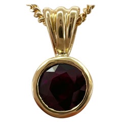 Collar Colgante Solitario de Oro Amarillo de 18k con Rubí Rojo Profundo Natural Redondo de 0,51 ct