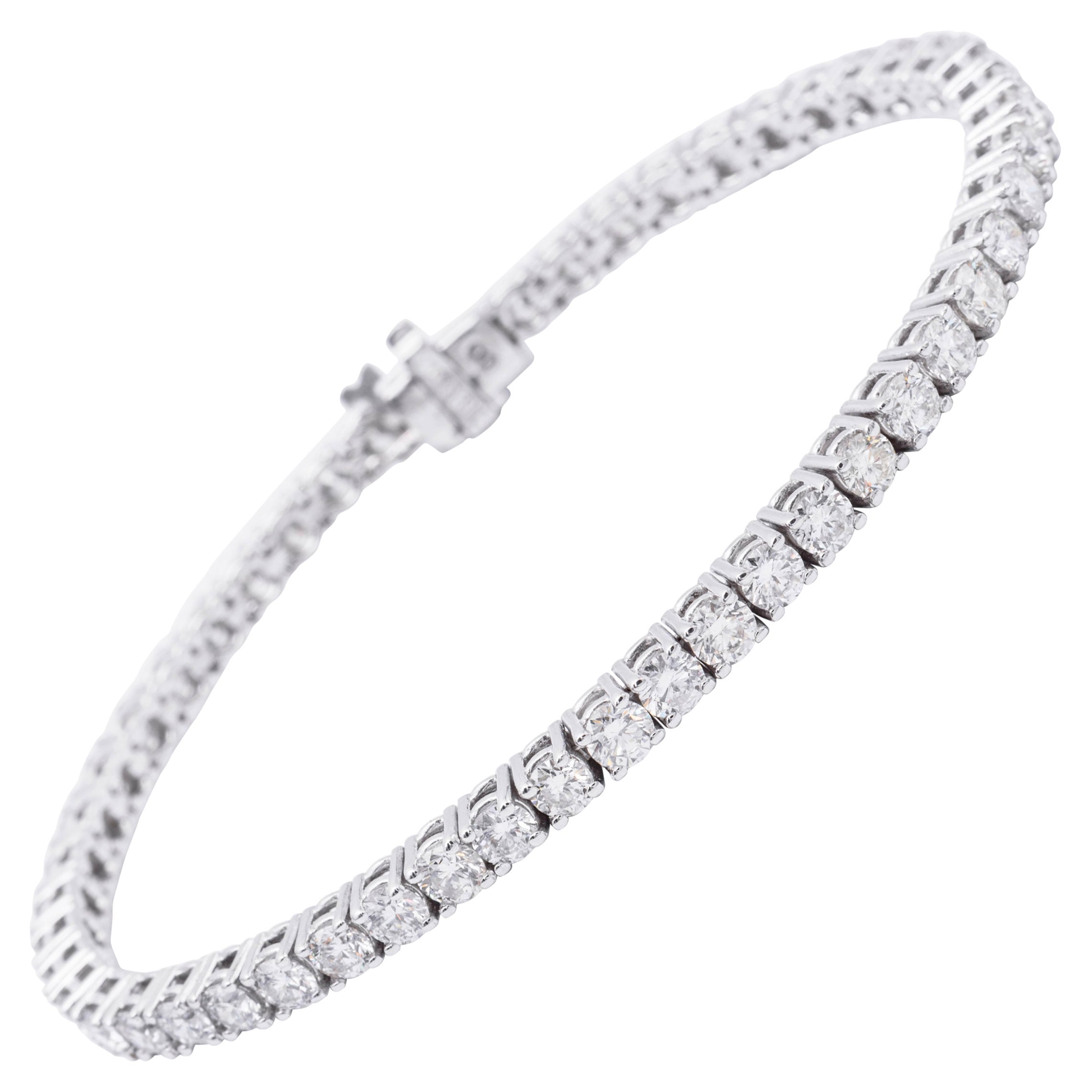 Bracciale tennis con diamanti da 3 carati in oro bianco 14 carati Media 0,05 carati in vendita
