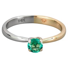 Emerald 14k gold ring. Solitaire emerald ring. 