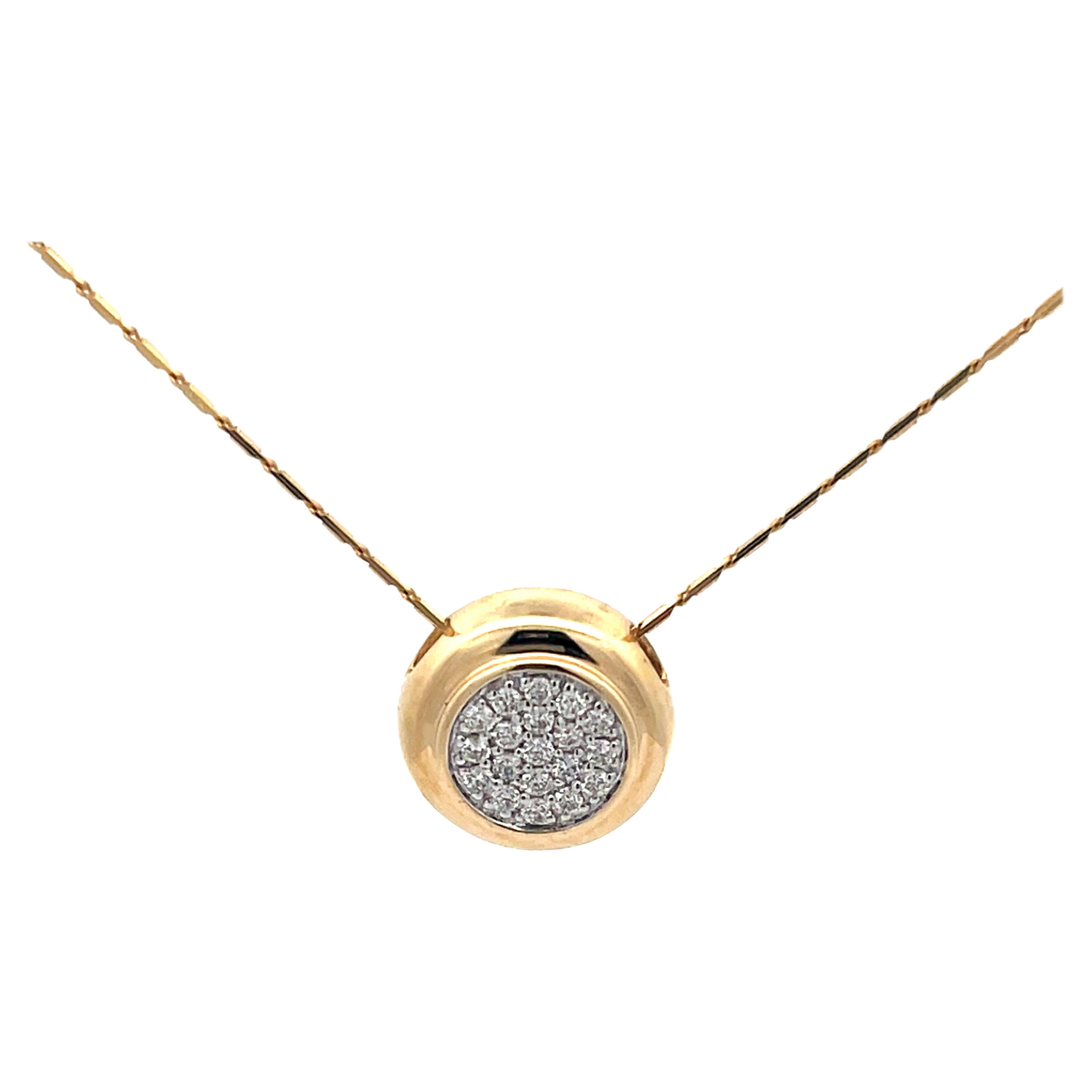 Collar redondo con pavé de diamantes en oro amarillo de 14k