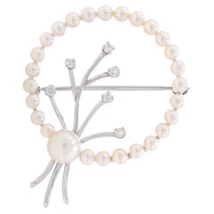 White Gold Cultured Pearl & Diamond Vintage Wreath Brooch 14k Leaf Circle Pin