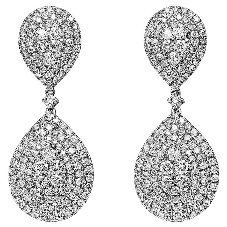 Boucles d'oreilles en goutte en diamants ronds et brillants de 7 carats certifiés en vente