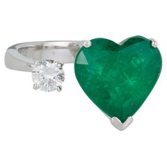 3.84 Carat Heart Shape Emerald Diamond Toi et Moi Ring 14 Karat White Gold