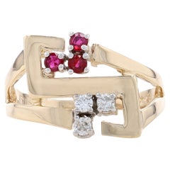 Yellow Gold Ruby & Diamond Cluster Ring 14k Round .32ctw Geometric