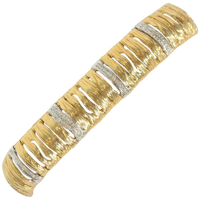 Roberto Coin Diamond Gold Elephant Skin Bracelet For Sale at 1stdibs