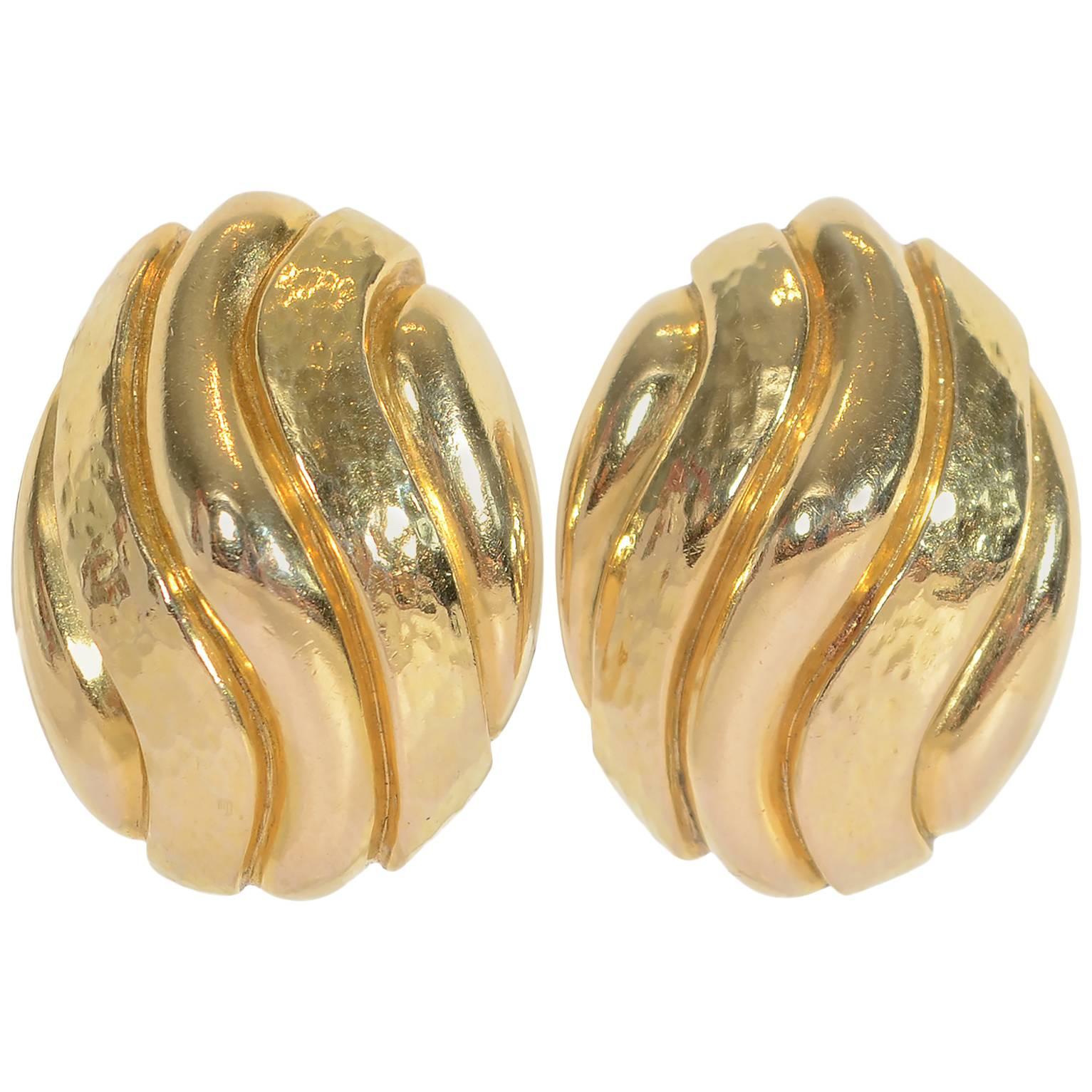 David Webb Large Hammered and Gloss Gold Earclips For Sale