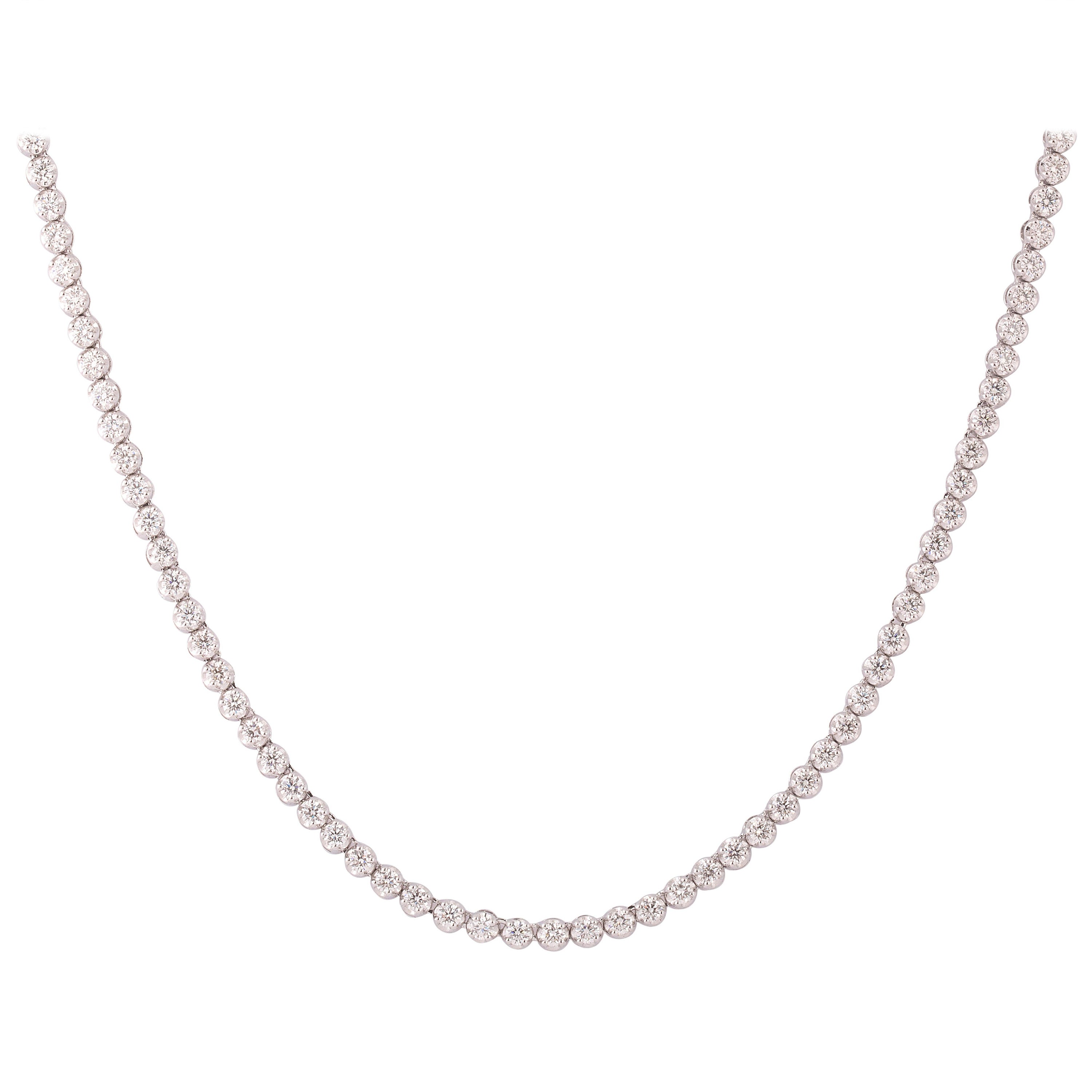 GSI zertifizierte 18 Karat Weißgold 4,5 Karat natürliche Diamant F-VVS Hochzeits-Tennis-Halskette im Angebot
