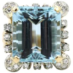 19-Carat  Aquamarine Diamond 18 Karat Two Tone Gold Ring
