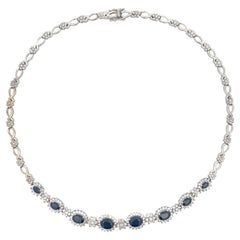 Blauer Saphir & Diamant-Halskette aus 18k Weißgold