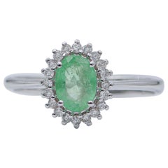 Emerald, Diamonds, 18 Karat White Gold Modern Ring