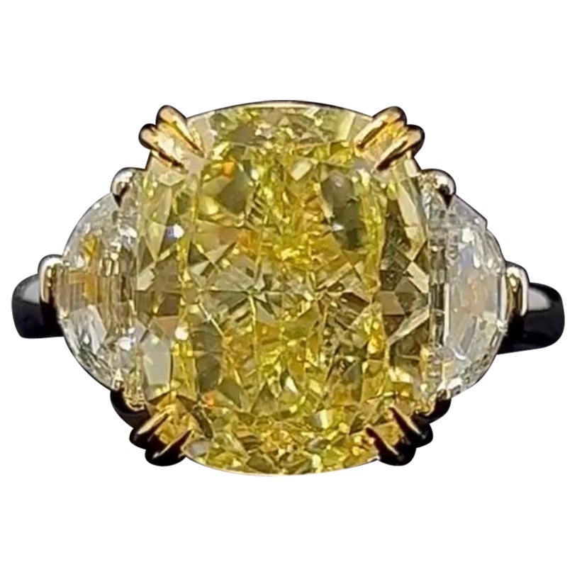 GIA Certified 9.00 Carat Fancy Yellow Diamond 18K Gold Solitaire Ring For Sale